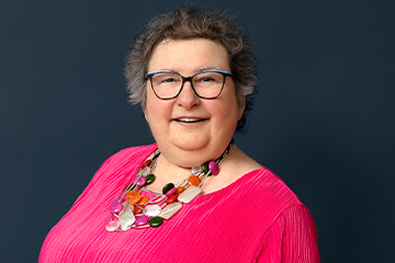 Portraitfoto von Claudia Kürbis